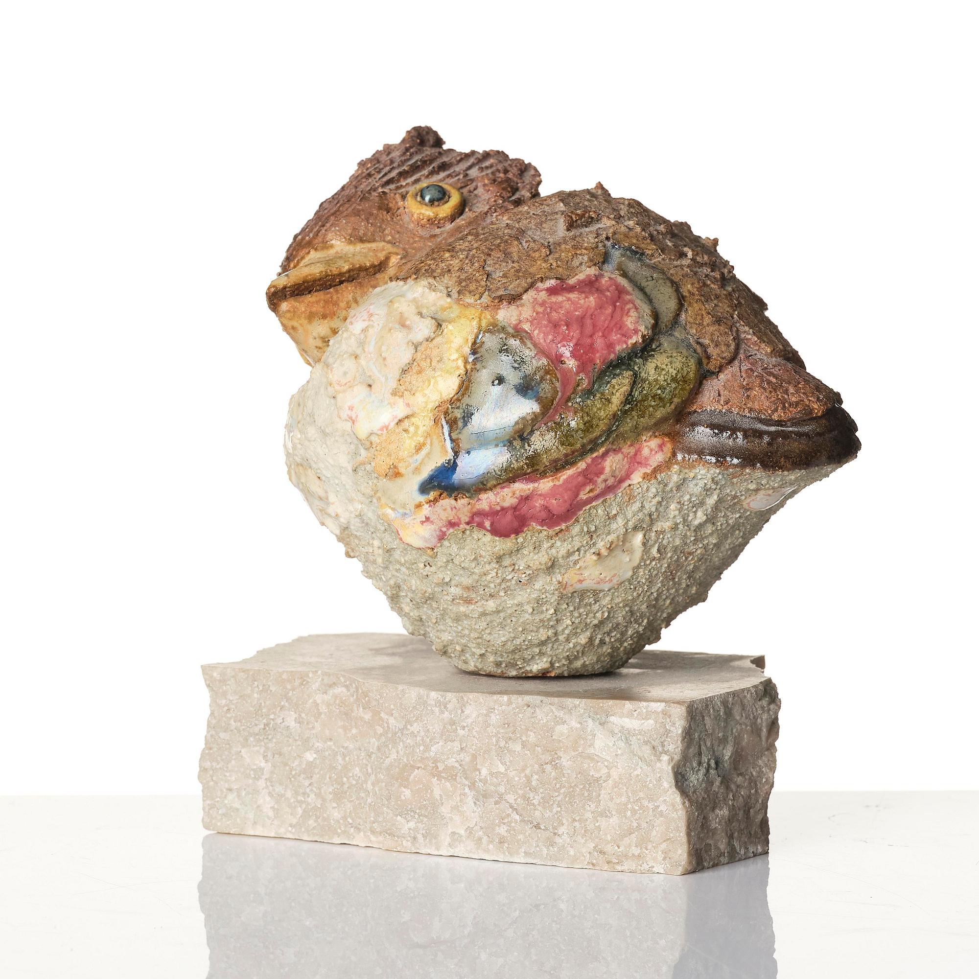 Tyra Lundgren, a stoneware sculpture of a bird, own studio, Bredkvie, Gotland.
