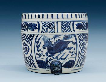 1676. A blue and white tripod censer, Ming dynasty, Wanli (1573-1619).