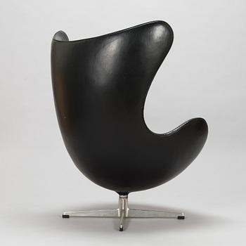 Arne Jacobsen,   fåtölj, "Ägget/ The Egg Chair", Arne Jacobsen, Fritz Hansen, Danmark 1960-tal.
