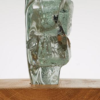 Edvin Öhrström, a cast glass sculpture of a bull's head, Lindshammar, Sweden 1950's.