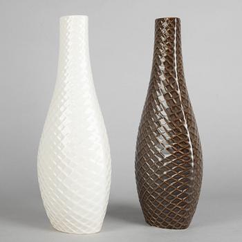 Stig Lindberg, vaser, 2 st, "Fjäll", stengods, prototyper, Gustavsbergs Studio ca 1960.