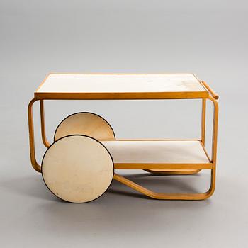 ALVAR AALTO,  A TEA TRAY. Model 98.