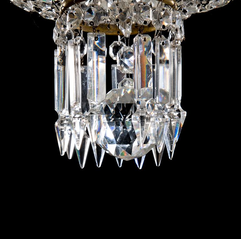 TAKKRONA, oskariansk stil, 1900-talets början. Höjd 101 cm.