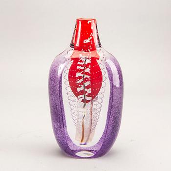 Håkan Gunnarsson, a signed and dated 2014 glass vase.