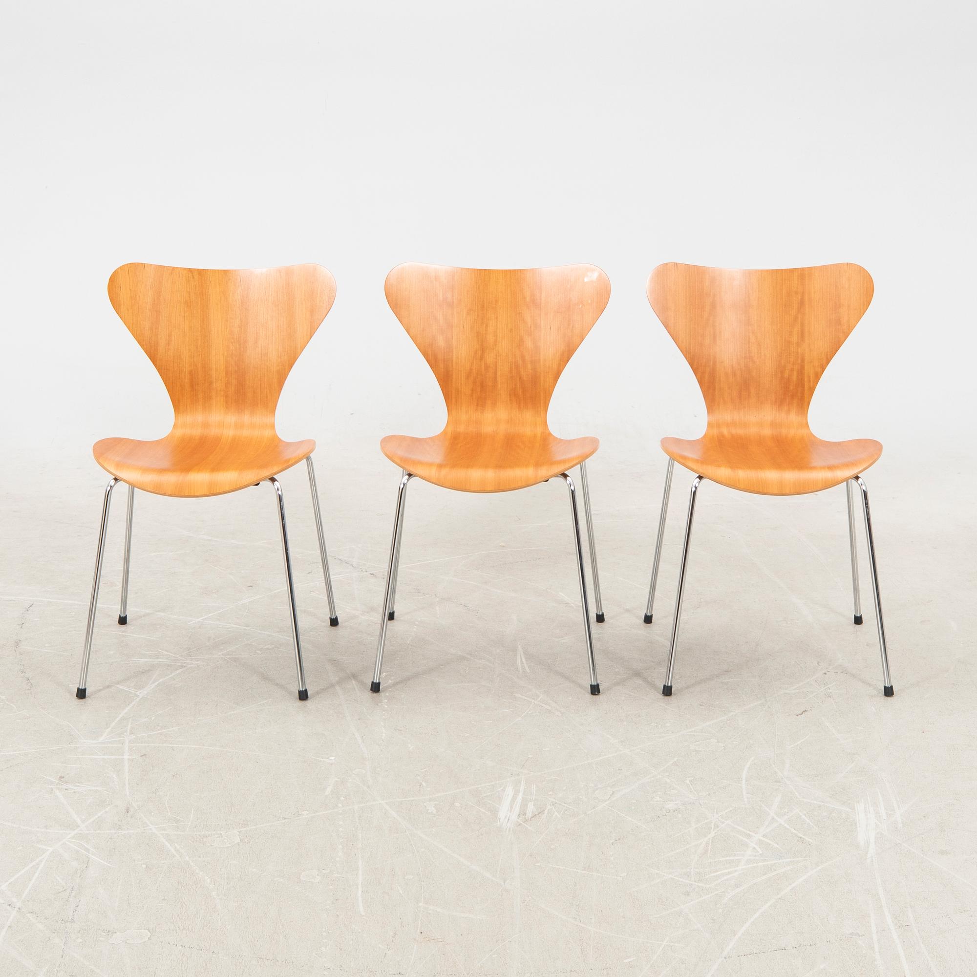 Arne Jacobsen, chairs 6 pcs, "The Swan", Fritz Hansen, Denmark 2020.