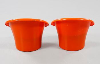 FÅTÖLJER, ett par, "Skopa", Olle Gjerlöv-Knudsen och Torben Lind för Ikea, modellen formgiven 1974.