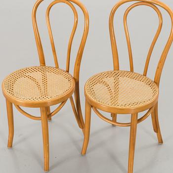 A PAIR OF BENTWOOD CHAIR.