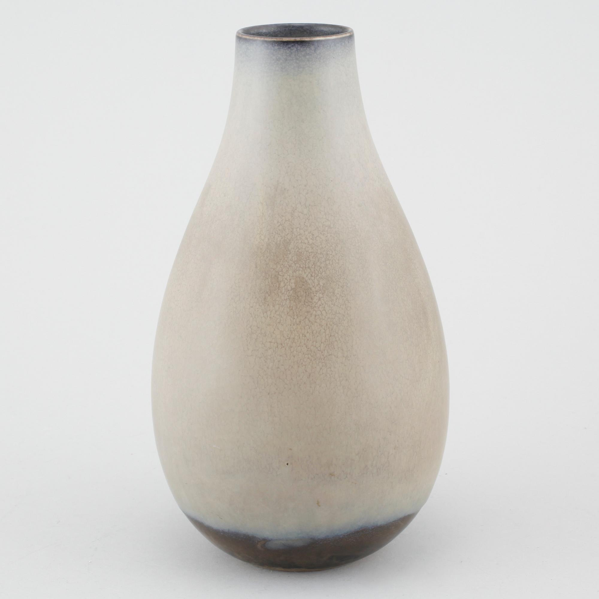 Unique stoneware vase by CARL-HARRY STÅLHANE, Rörstrand, signed and dated -51.