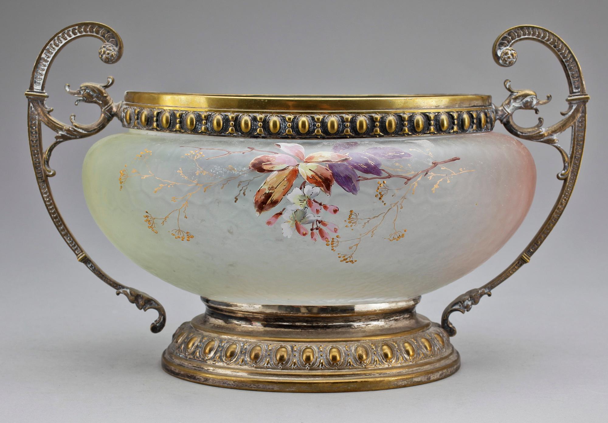 GARNITYR, 3 delar, nysilver samt glas, nyrenässans, WMF, sekelskifte 1900.