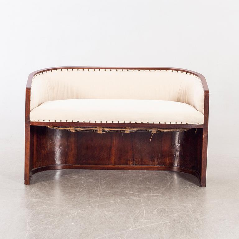 Soffa, 1900-talets första hälft.