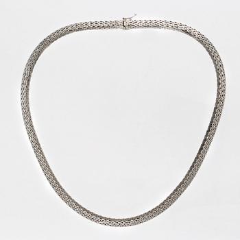 An 18K white gold chain, Unoaerre, Italy, 27g.