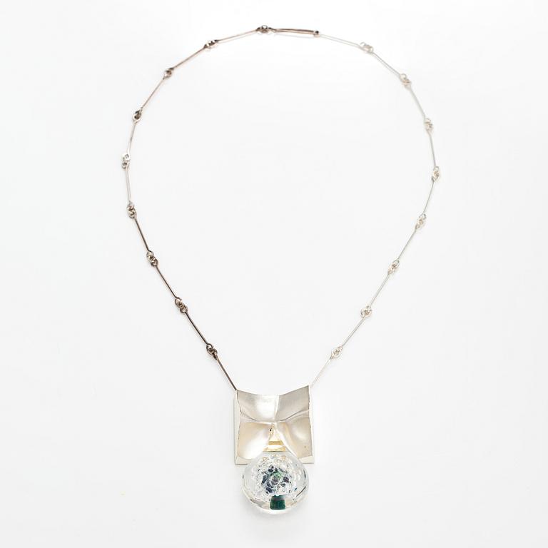 Björn Weckström, Halsband "Big drop", sterlingsilver, akryl. Lapponia 2000.