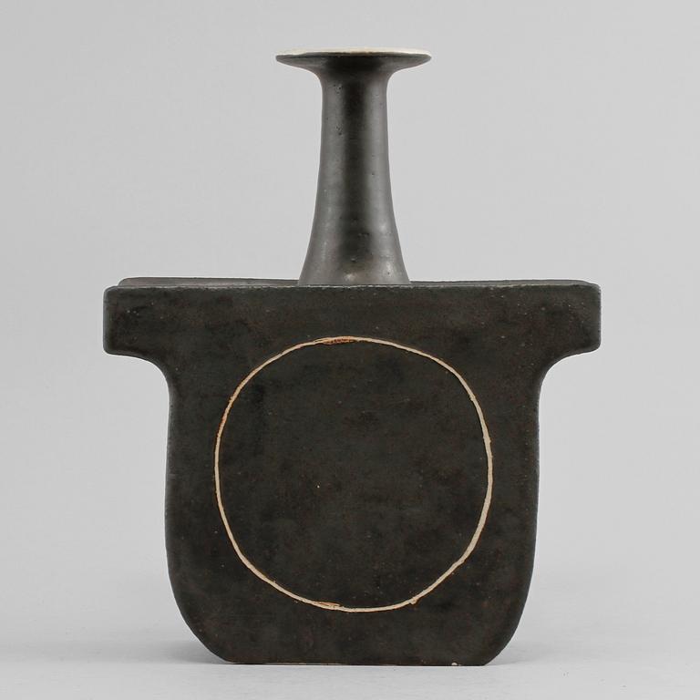 VAS, stengods, Guido Gambone, Italien, 1900-talets andra hälft.