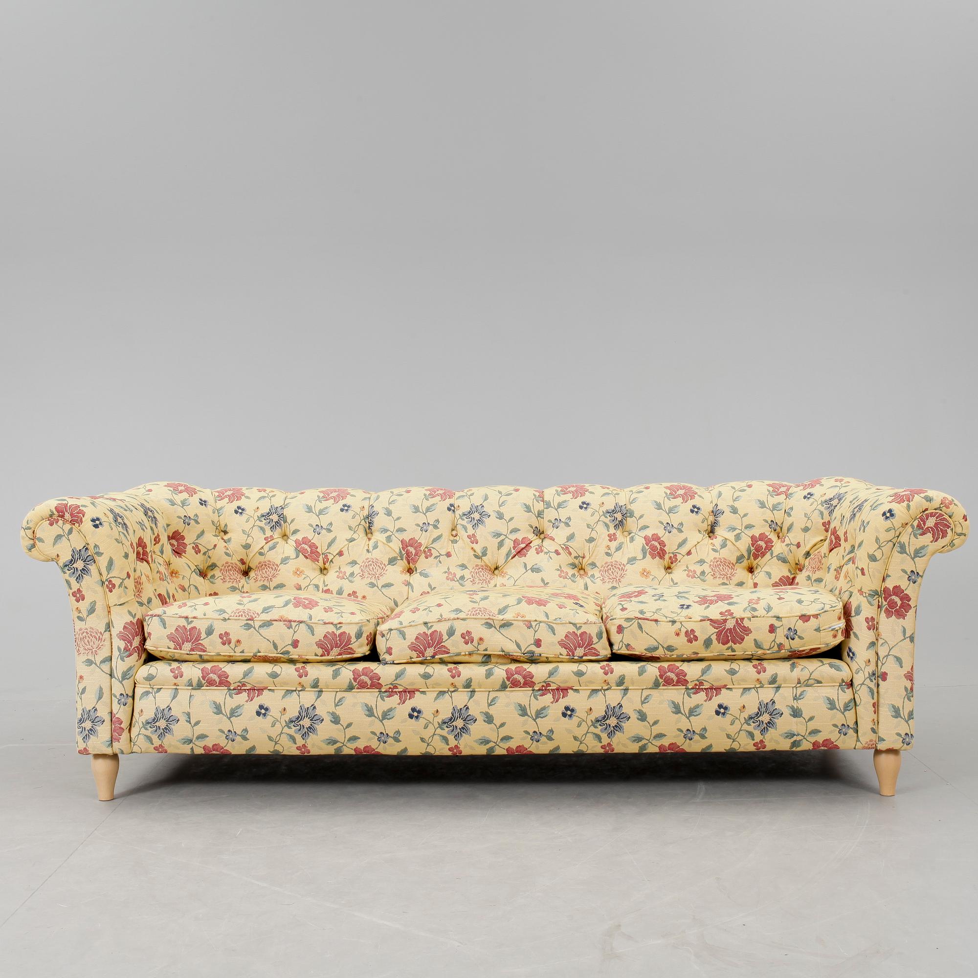 SOFFA, chesterfieldmodell, Arne Norell, Aneby, 19/2000-tal.