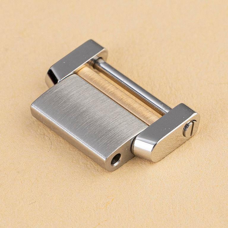 Cartier, Tank Française, ca 2023.