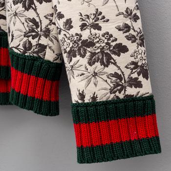 GUCCI, a printed cotton sweater, size XL. 2017.