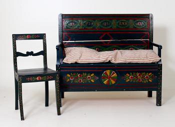 SOFFA MED STOL, 2 delar. Allmogestil.