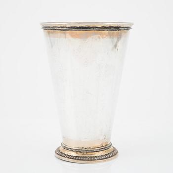 A Swedish silver beaker, K.G. Markströms Guldsmeds AB, Uppsala, 1921.