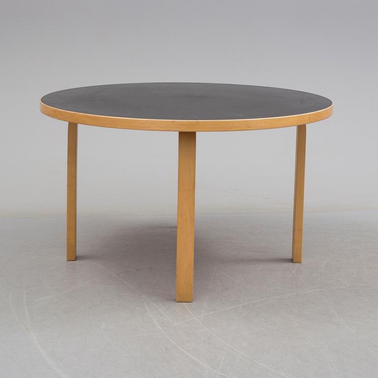ALVAR AALTO, matbord, modell 91, Artek, Finland.