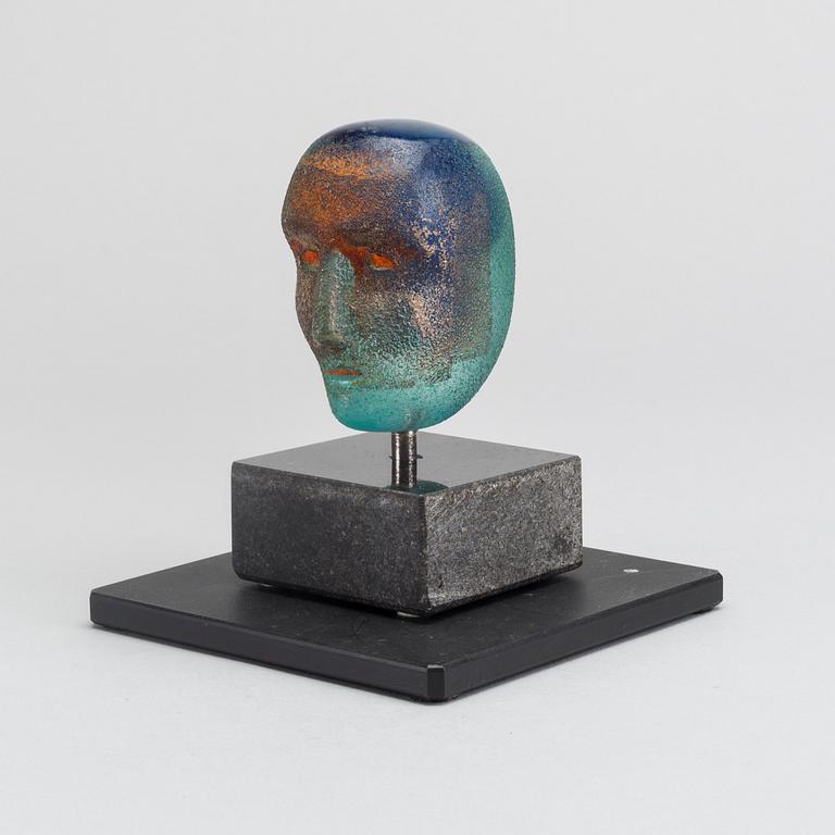 BERTIL VALLIEN,a signed glass sculpture.