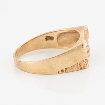 Ring, Bengt Hallberg, 18K gold with a small brilliant-cut diamond.