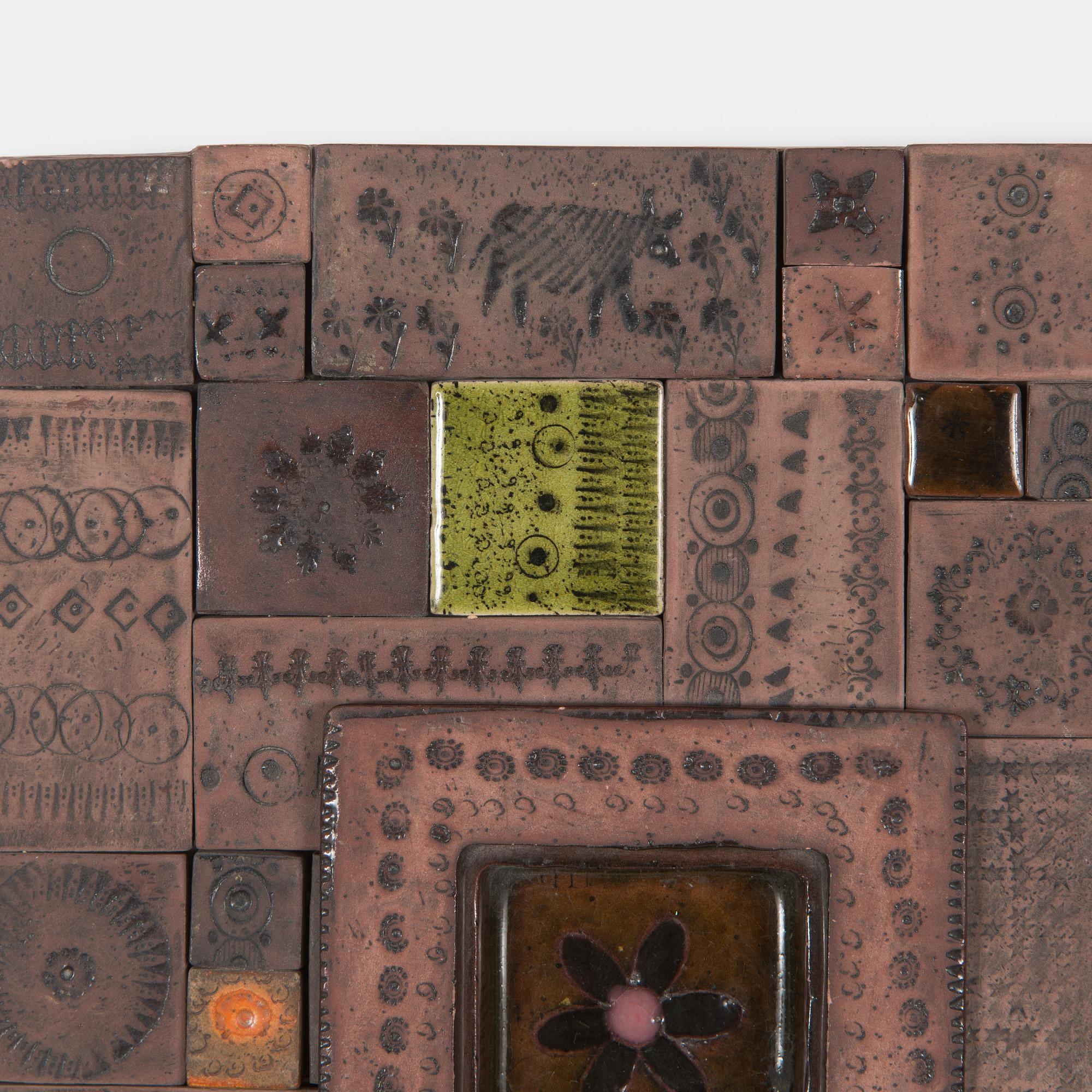 Rut Bryk, relief, signed a tergo.