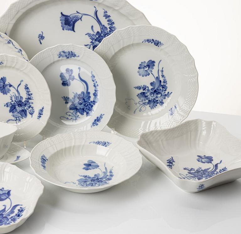 Royal Copenhagen, dinner service, 37 pieces, "Blue Flower", Denmark.