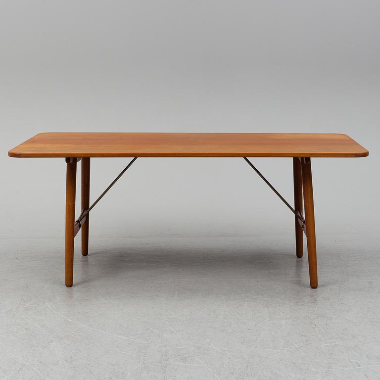 BØRGE MOGENSEN, A 'Hunting table' teak dining table.
