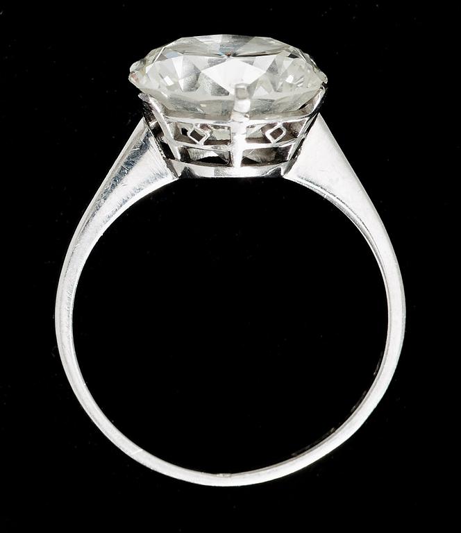 RING med gammalslipad diamant circa 3.89 ct. Kvalitet ca H/VVS.