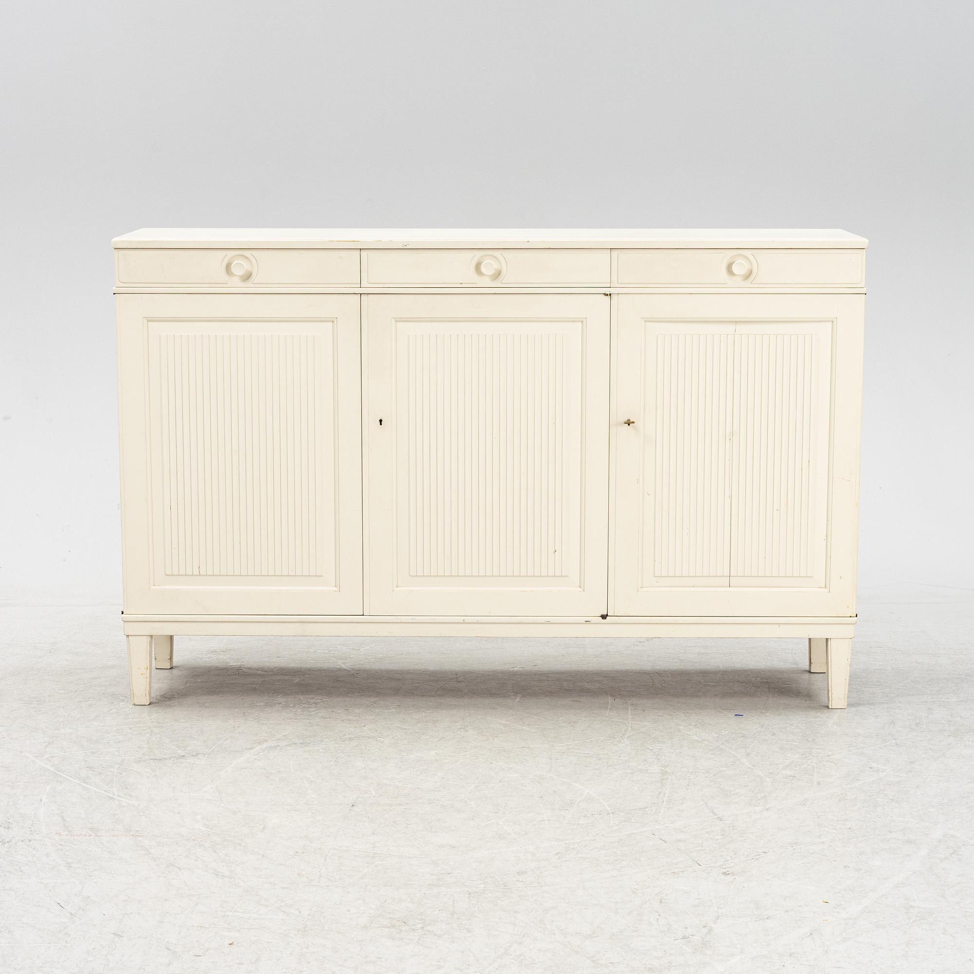 Carl Malmsten, sideboard, "Herrgården", Bodafors, 1900-talets andra hälft.