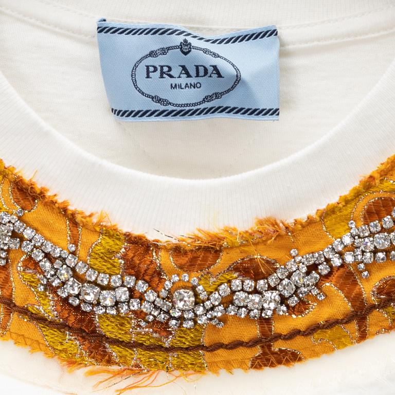 Prada, a cotton top with strass, size XS.