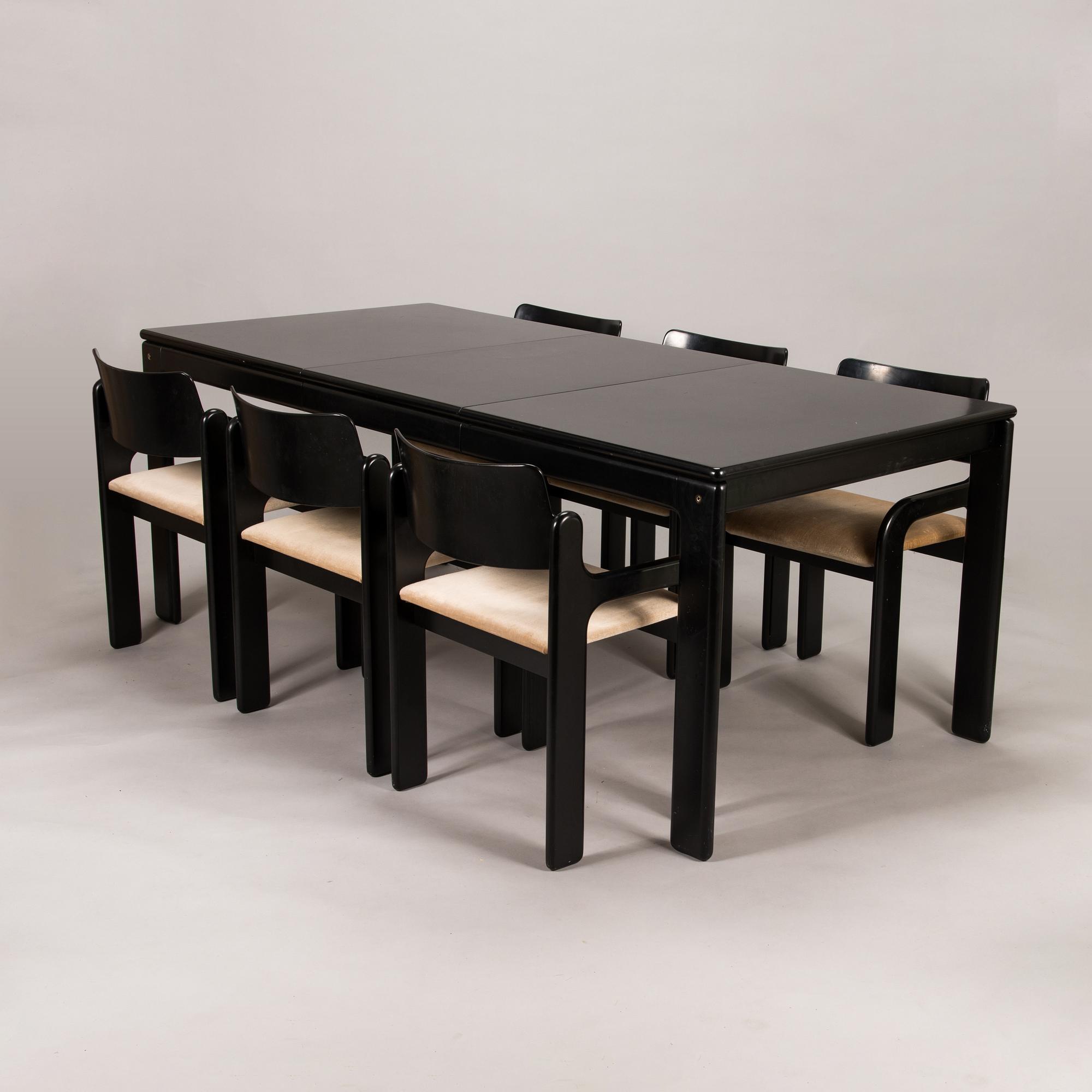 Eero Aarnio, A 1970's dinner table and six chairs "Flamingo" for Asko.