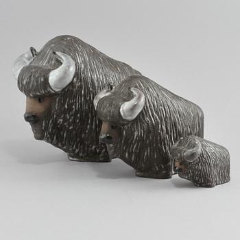 FIGURINER, 3 st,  lergods, Göran Andersson, Upsala-Ekeby, 1900-talets andra hälft.