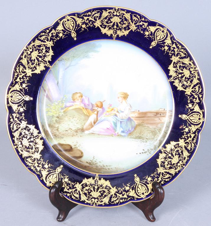 TALLRIK, porslin märkt "Sevres 1844".