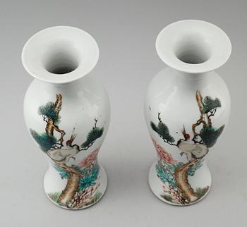 VASER, 1 par, porslin, Kina, 1800-/1900-tal.