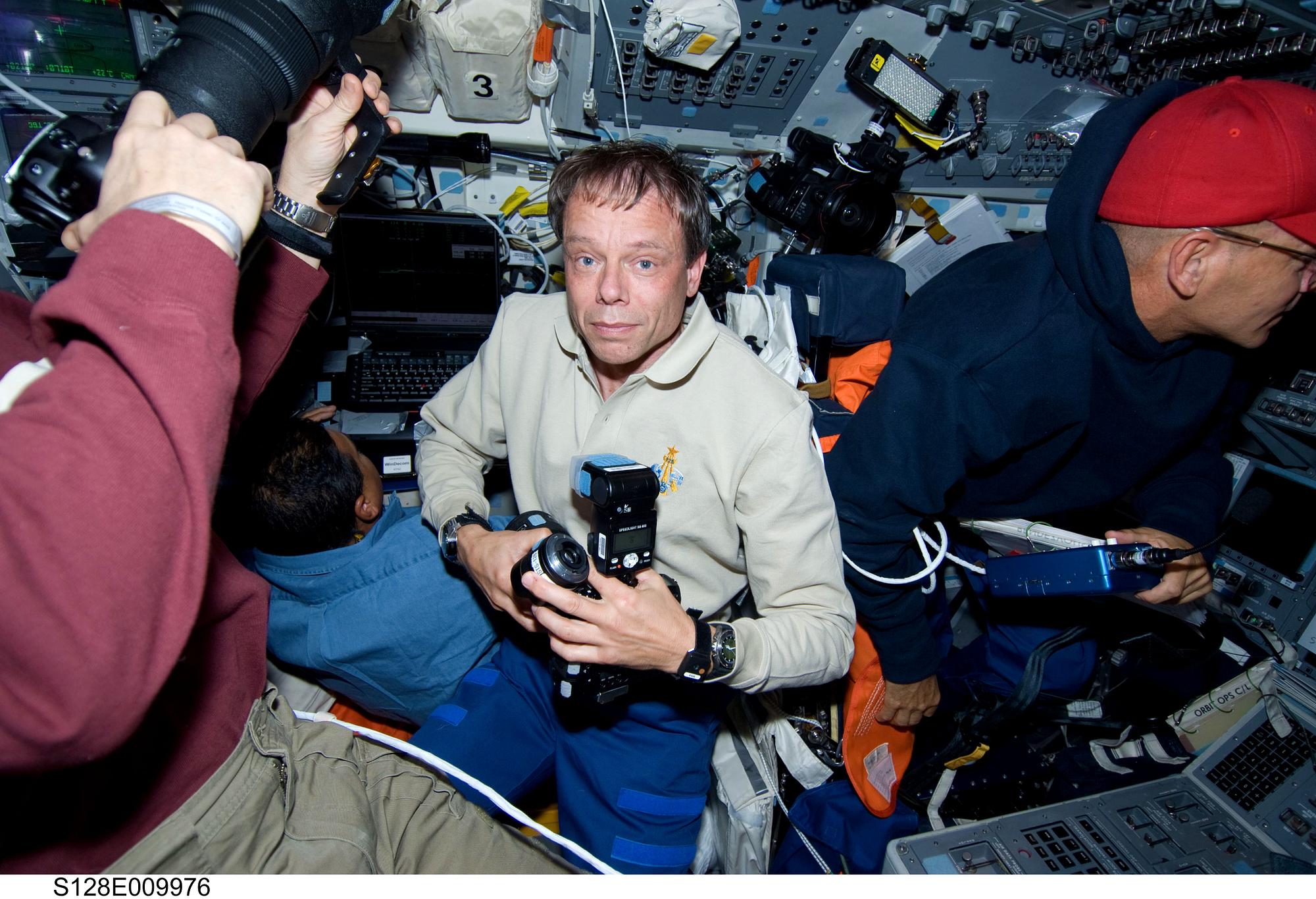 Omega, Speedmaster X-33, "Space-Flown", "Christer Fuglesang, STS-128".