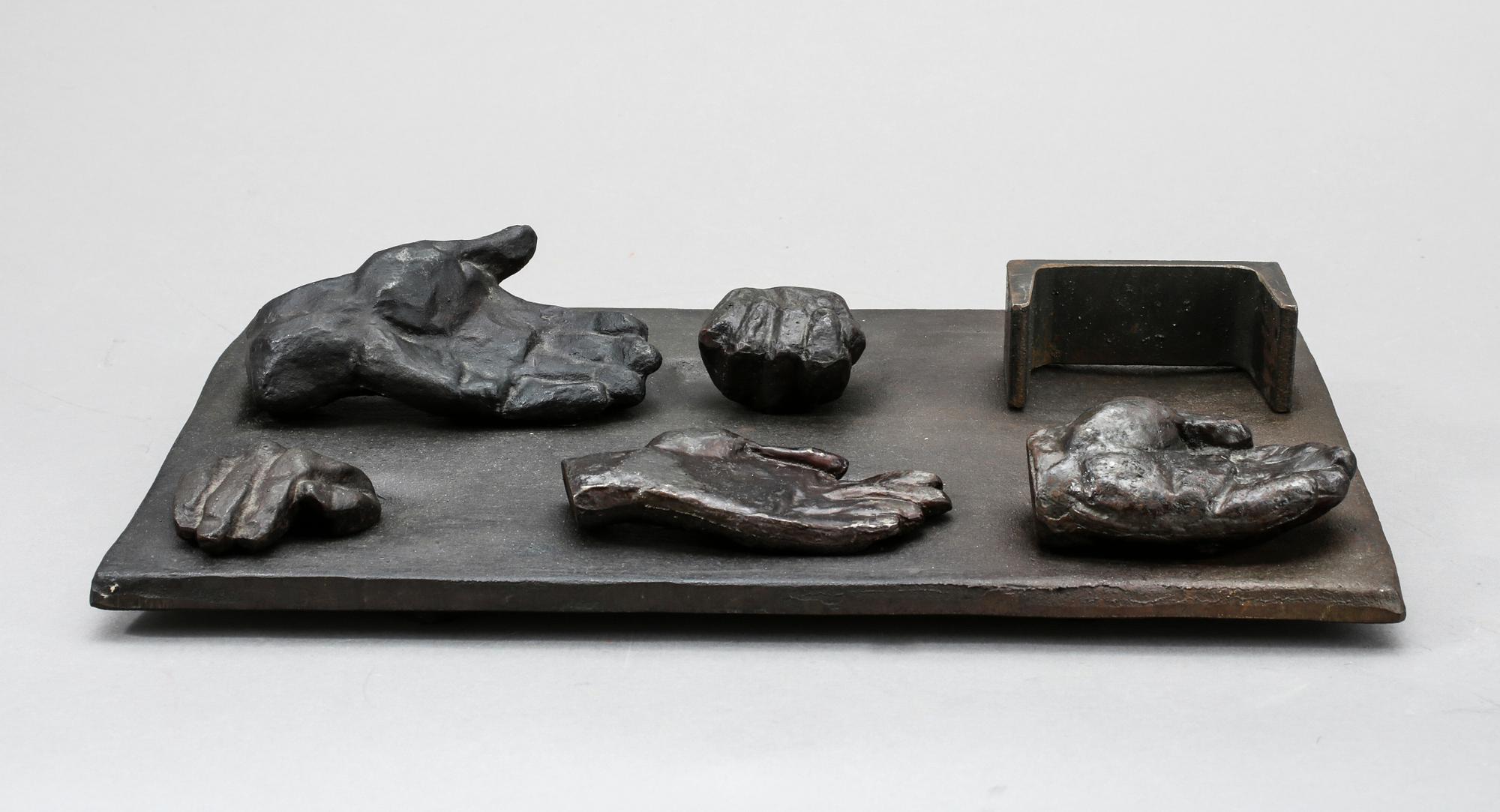 TORSTEN RENQVIST, gjutjärn i 7 delar. Signerad T.R och daterad -68 och numrerad 16/30.