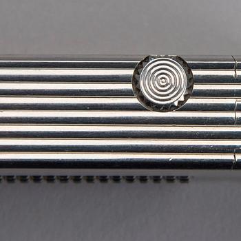 TÄNDARE, Dunhill, vitmetall.