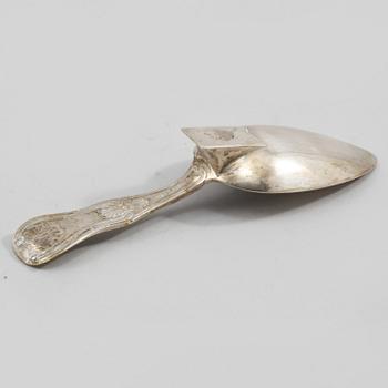 MEDICINSKED, silver, Gustaf Möllenborg, Stockholm, 1832 vikt 68 gram.