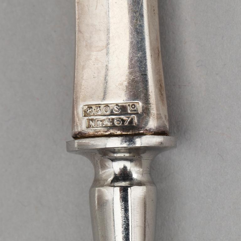 BESTICKSERVISDELAR, 50 delar, mestadels Norge, 1900-talets andra hälft. Totalvikt ca 1686 gram.