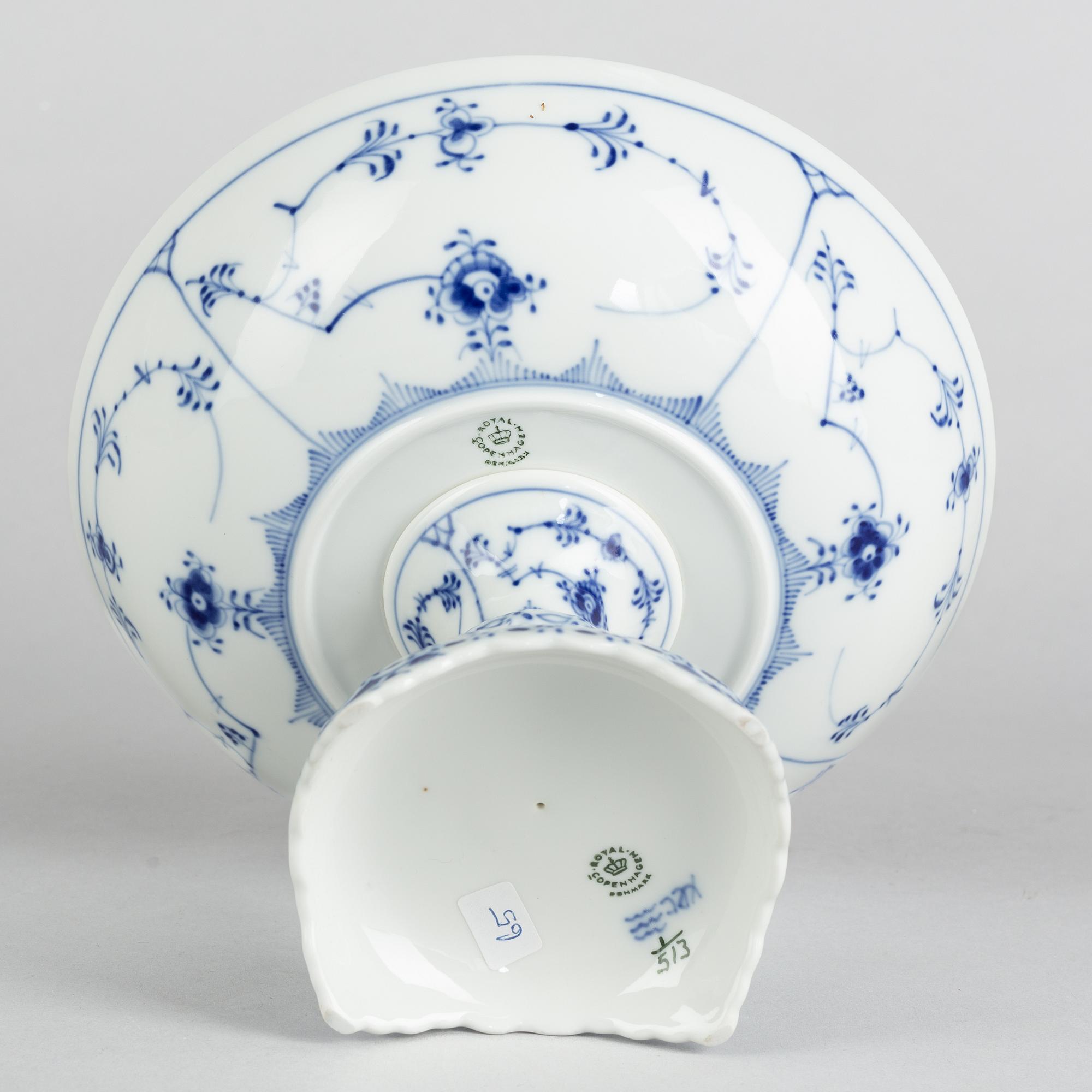 A 'Blue Fluted Half Lace' porcelain centerpiece bowl, Royal Copenhagen, model 513, 1962.