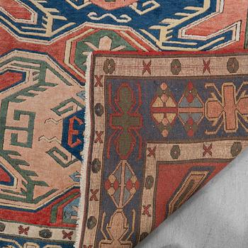 Matta, Konja, ca 222 x 176 cm.