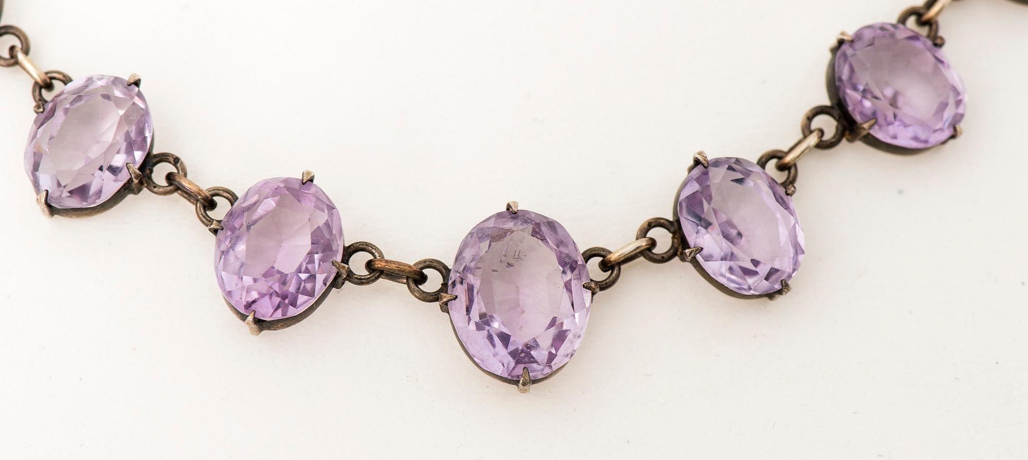 COLLIER, fasettslipade ametister, silver. Sverige.