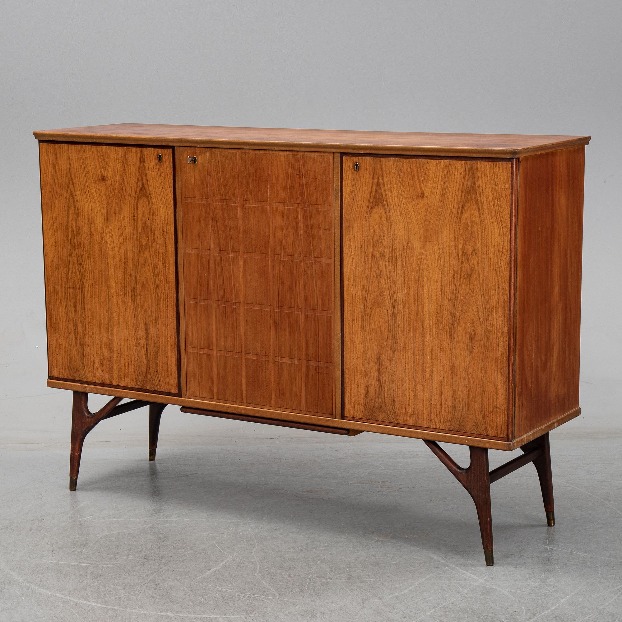 A teak veneered sideboard, Aktiebolag Tabergsmöbler, 1950's/60's.