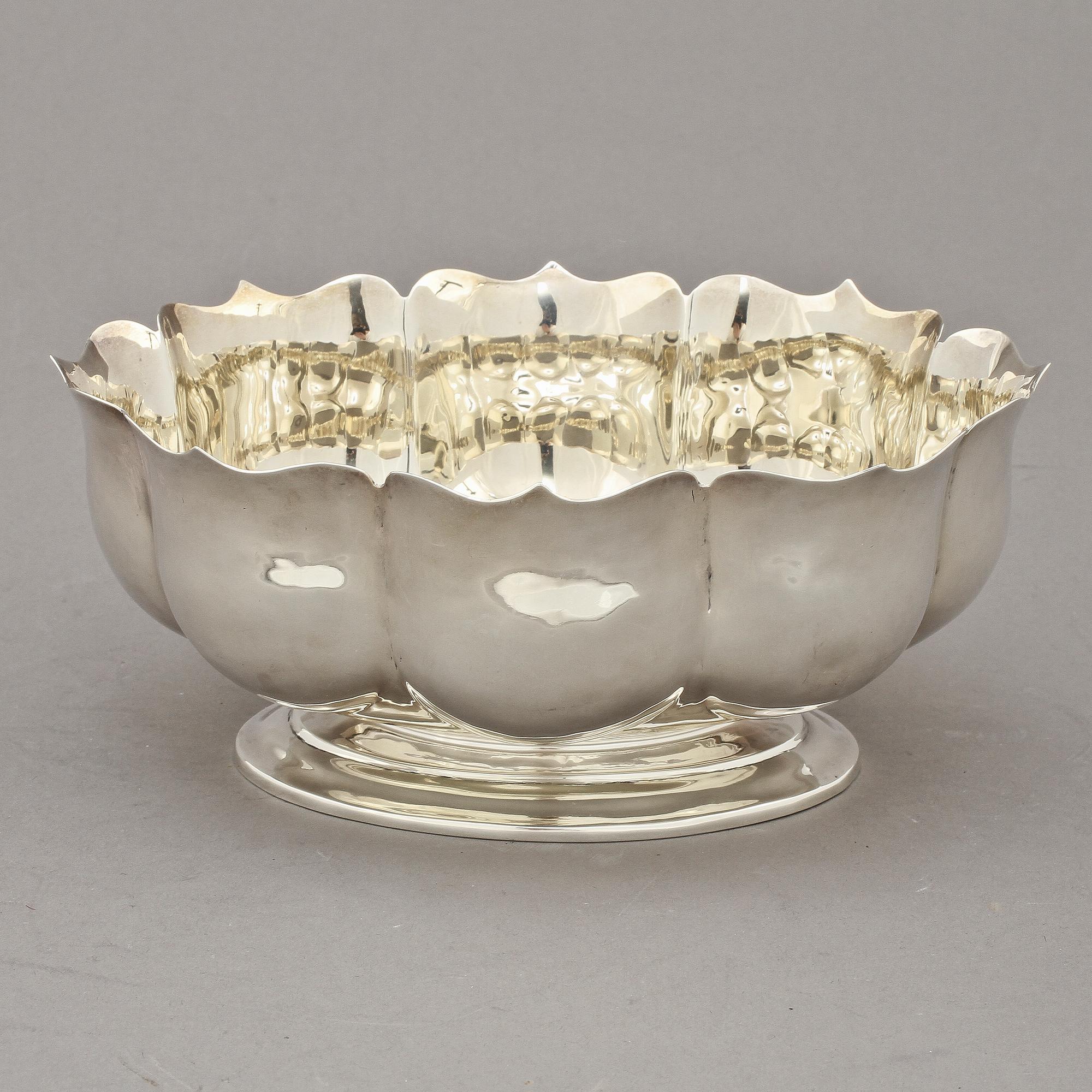 JARDINJÄR, silver, England, 1900-tal. Vikt 325 g.