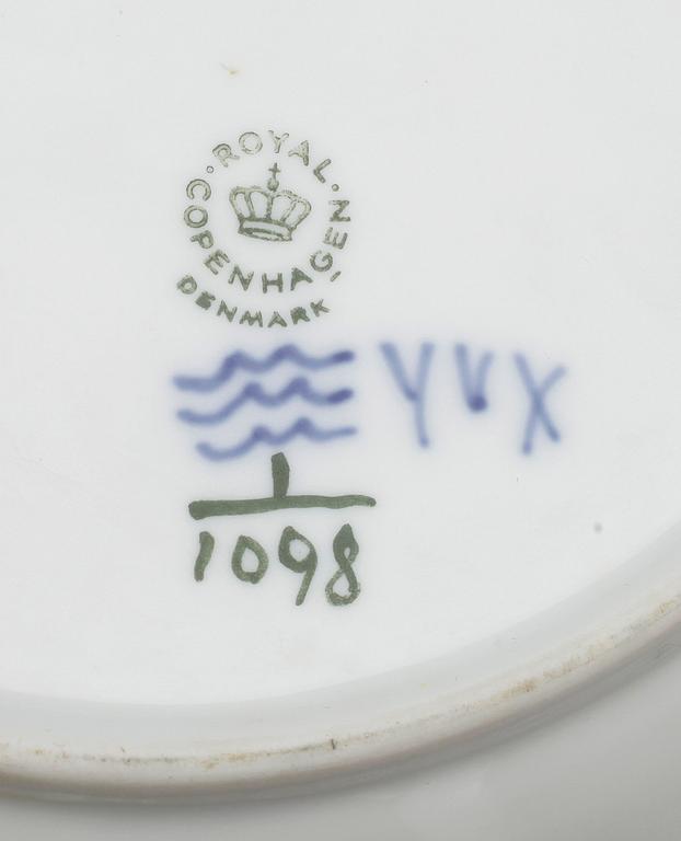 SERVISDELAR, 30 delar, porslin, bla Musselmalet, Royal Copenhagen, 1900-talets mitt/andra hälft.