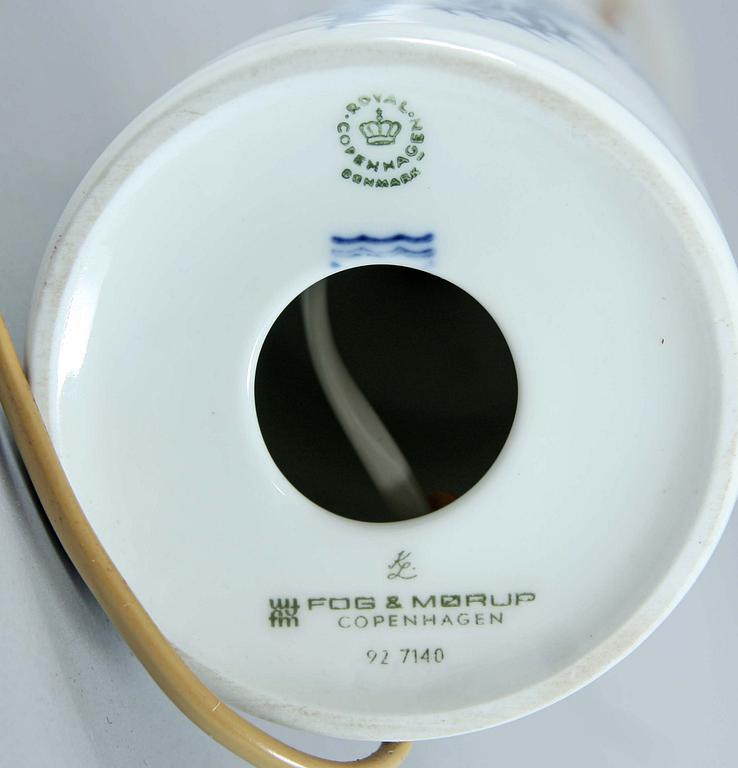 BORDSLAMPA, porslin. Royal Copenhagen. Fog & Mörup.