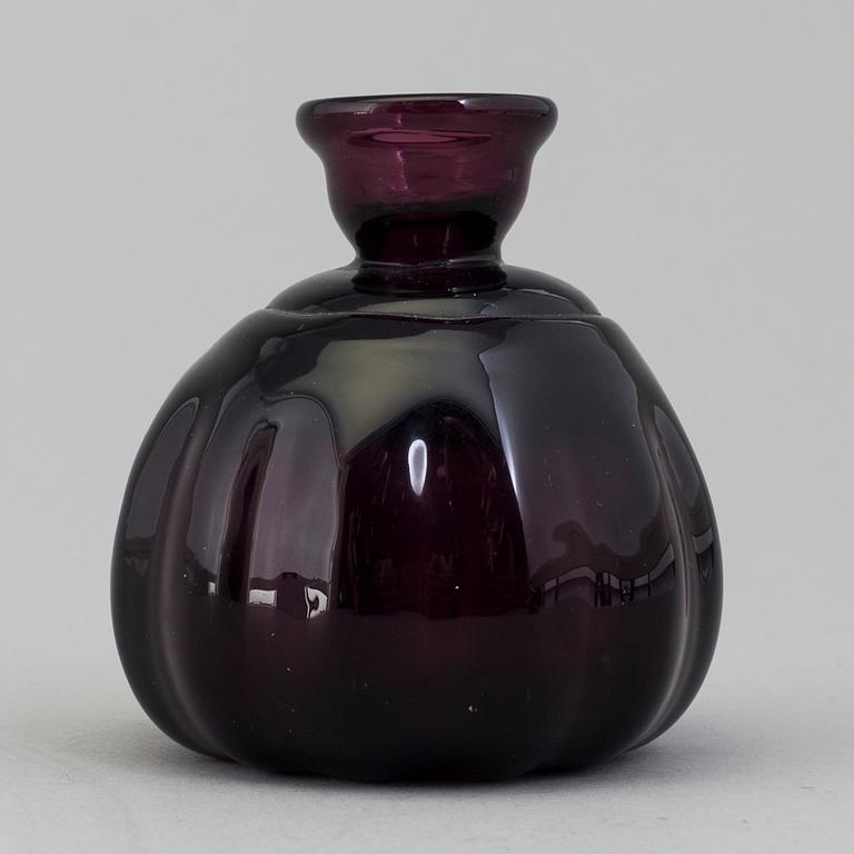 BLÄCKHORN, glas, Norge, 1700-tal.