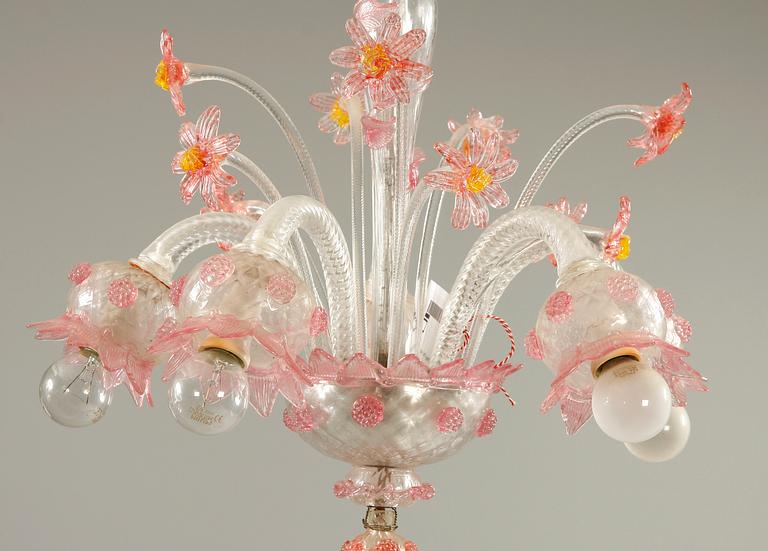 TAKLAMPA, glas. Venetiansk stil. H 52.