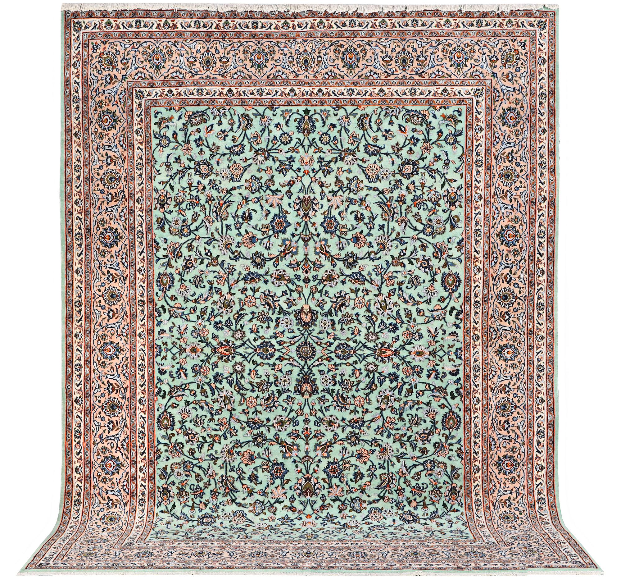 A Kashan carpet, c. 394 x 284 cm.